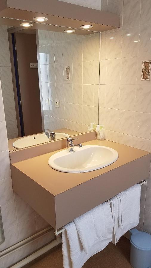 Hotel Des Roches Saint-Flour  Kültér fotó